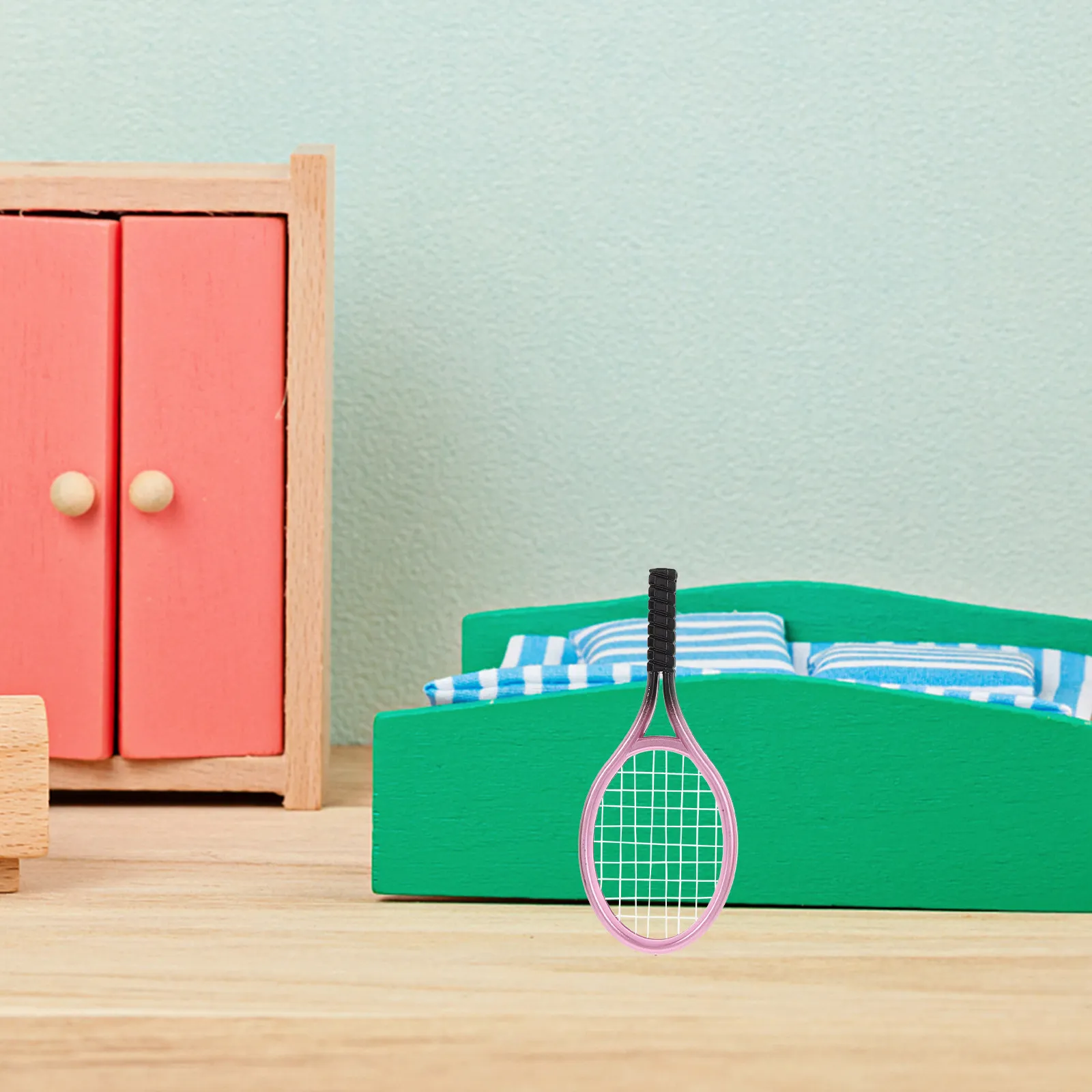 Набор миниатюрных брелоков-ракеток: реалистичный дизайн, креативный спортивный аксессуар для ключей, сумок, декора кукольных домиков и вечеринок
Набор миниатюрных брелоков-ракеток: реалистичный дизайн, креативный спортивный аксессуар для ключей, сумок, декора кукольных домиков и вечеринок