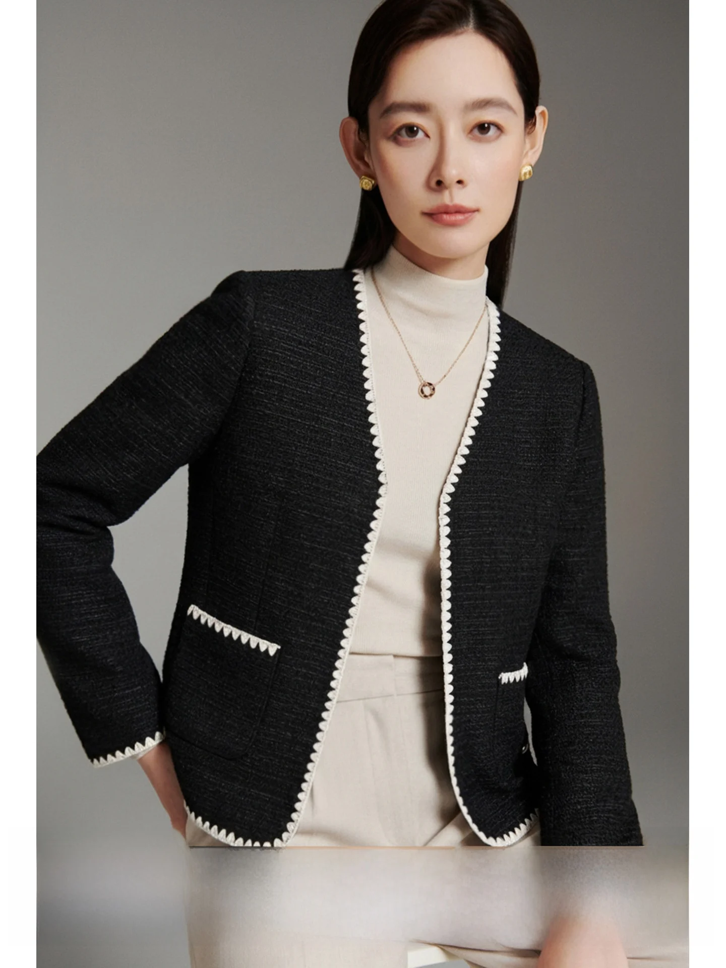 CVANEA Ele Acetate Suit Jaet for Women Embroidered ell Commute Workwear Long Sve Classic Straight Cut Outerwear
CVANEA Ele Acetate Suit Jaet for Women Embroidered ell Commute Workwear Long Sve Classic Straight Cut Outerwear