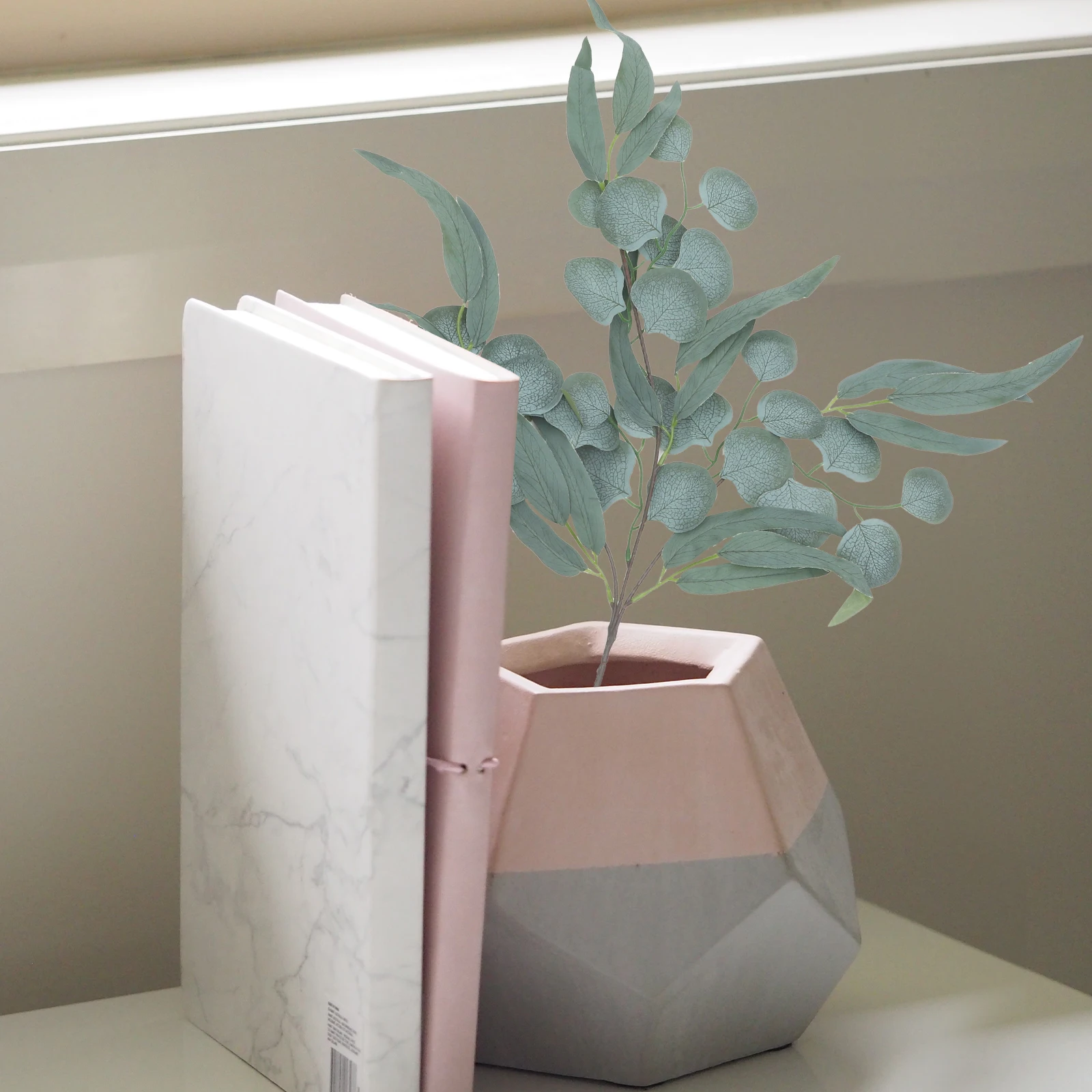 2PCS Artificial Leaf Eucalyptus Stems Premium Lifelike Simulation Plants Realistic Home Office Decor Indoor Fresh
2PCS Artificial Leaf Eucalyptus Stems Premium Lifelike Simulation Plants Realistic Home Office Decor Indoor Fresh