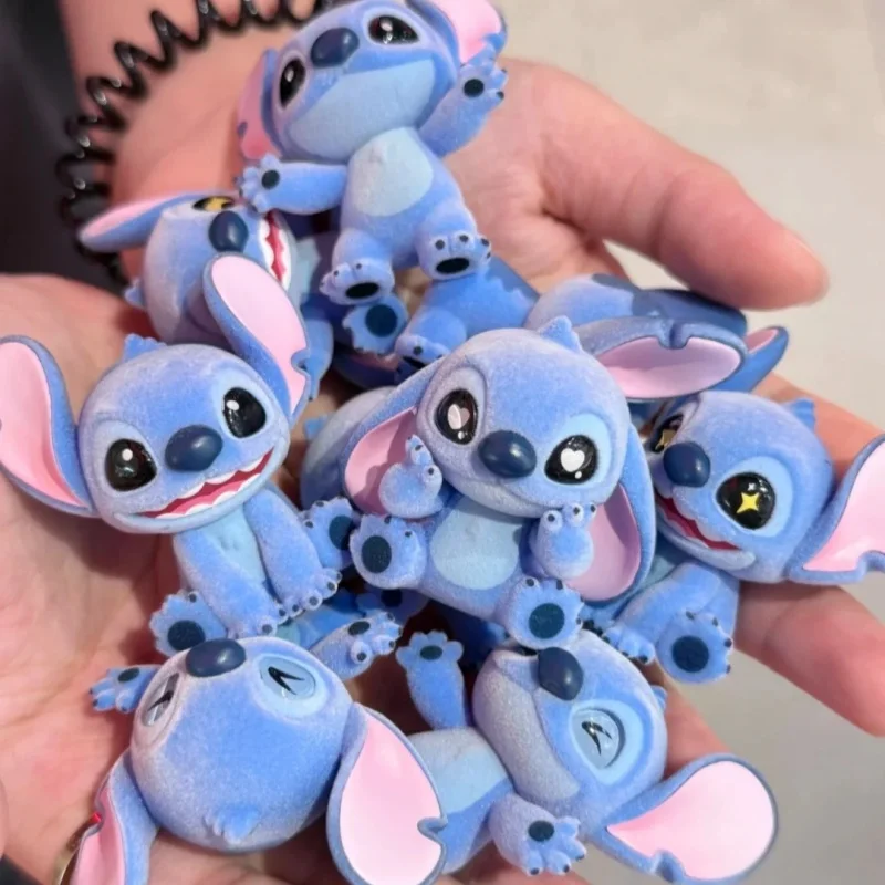 Disney Stitch флокированная слепая сумка Kawaii Mini Beans Декор стола Коллекционная игрушка для детей и фанатов Тайная подарочная коробка Подарки на день рождения
Disney Stitch флокированная слепая сумка Kawaii Mini Beans Декор стола Коллекционная игрушка для детей и фанатов Тайная подарочная коробка Подарки на день рождения