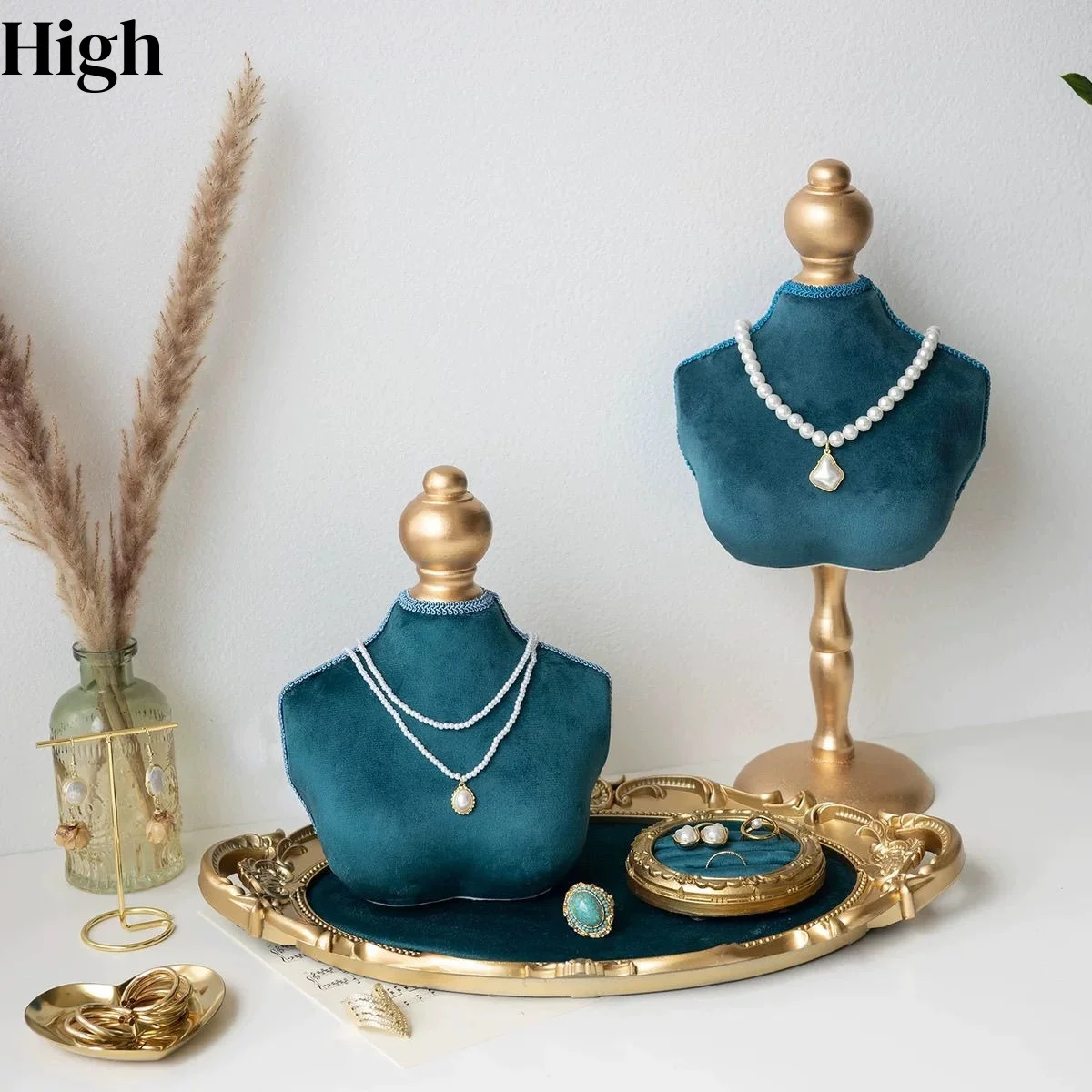 Винтажный бархатный дисплей для ювелирных изделий, большой круглый поднос для манекена для ожерелья, сережек, синий фон для фото с павлином
Винтажный бархатный дисплей для ювелирных изделий, большой круглый поднос для манекена для ожерелья, сережек, синий фон для фото с павлином