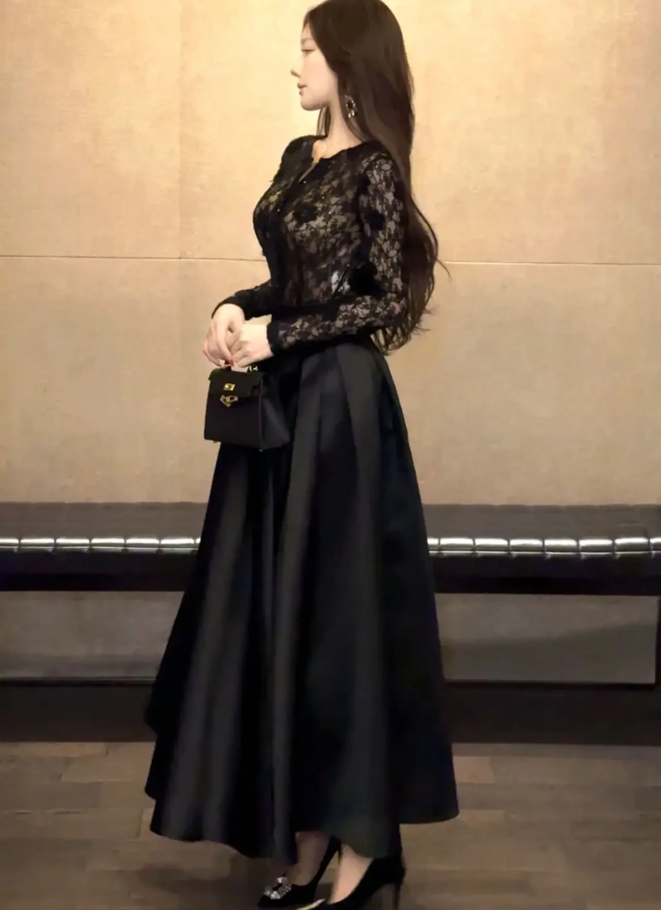 2024 New French Style Long-sleeved Light Luxury Fashionable Lace Waist Slimming Autumn and Winter Women's High-end Advanced Suit
2024 New French Style Long-sleeved Light Luxury Fashionable Lace Waist Slimming Autumn and Winter Women's High-end Advanced Suit