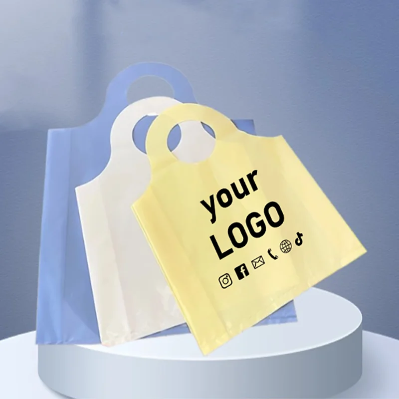 Plastic clothing tote bag thickened party gift packaging shopping bag round mouth business custom bag printing logo
Plastic clothing tote bag thickened party gift packaging shopping bag round mouth business custom bag printing logo