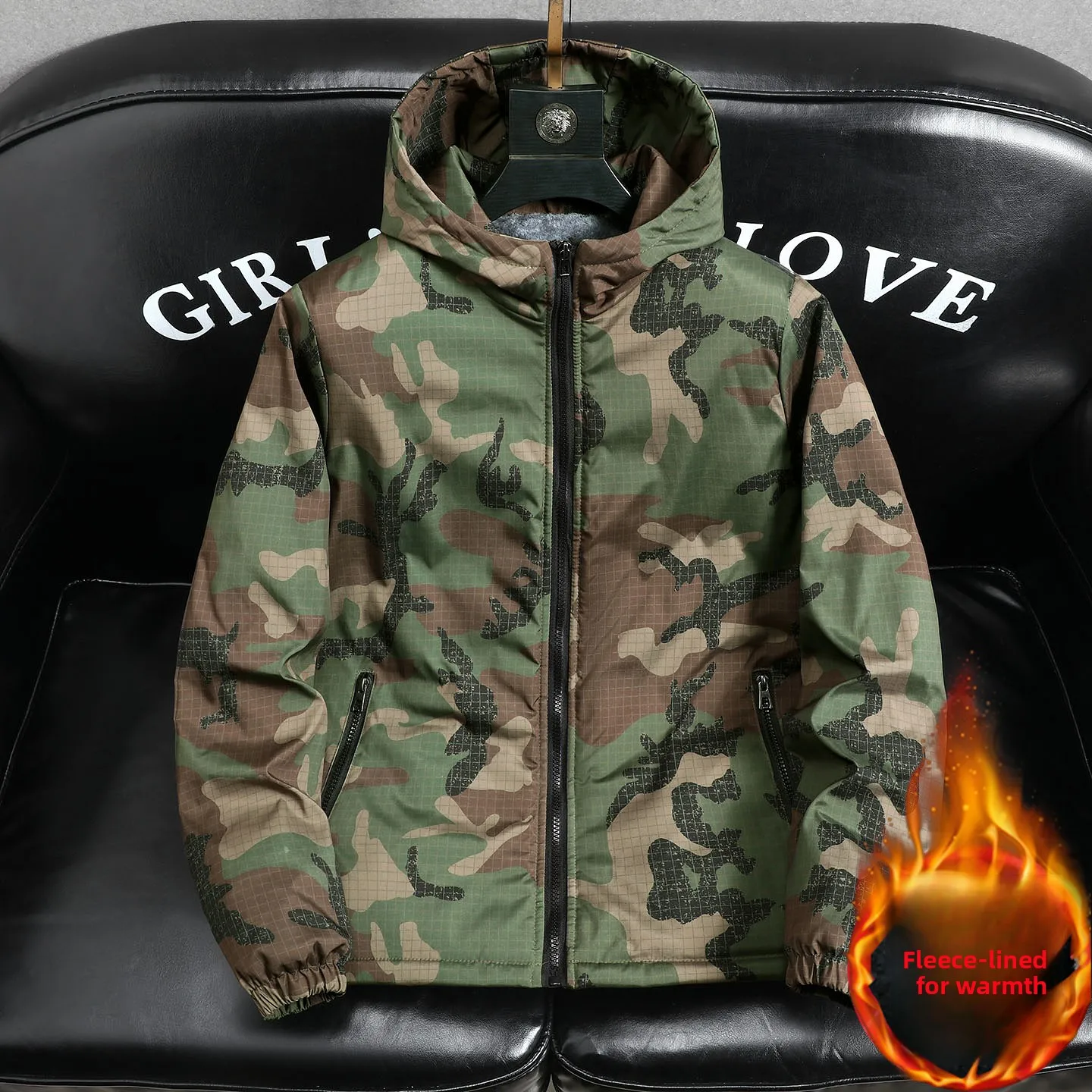 Men's Winter Large Size Camouflage Hooded Cotton Jaet Thiened Fce Warmth Anti-Cold Trendy Cotton Coat Casual ort Sle
Men's Winter Large Size Camouflage Hooded Cotton Jaet Thiened Fce Warmth Anti-Cold Trendy Cotton Coat Casual ort Sle