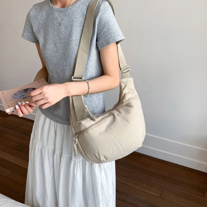 2025 New High-end Ladies Leather Crossbody Bag Luxury Brand Famous Designer Paris Vintage Classic
2025 New High-end Ladies Leather Crossbody Bag Luxury Brand Famous Designer Paris Vintage Classic