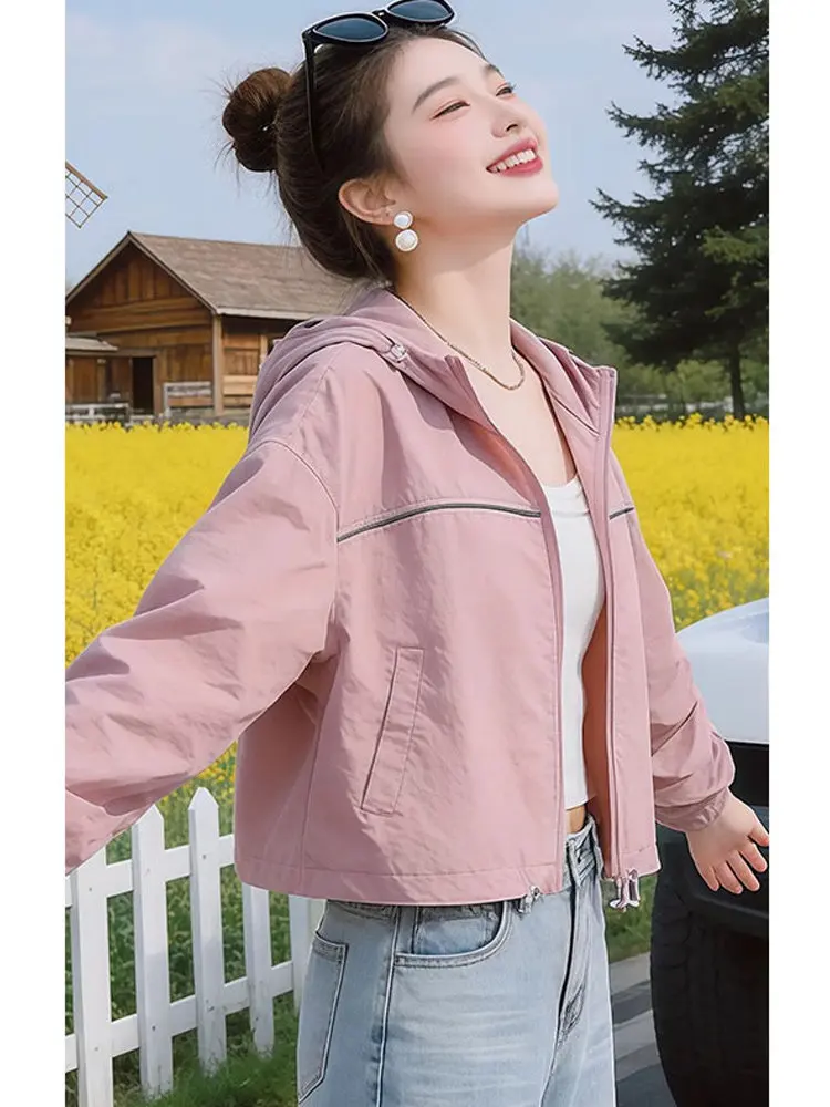 Summer 2026 Fashionable Short Lightweight Ladies' Sun Protection Clothing Casual Loose Fit Zipper Design Hooded Coat
Summer 2026 Fashionable Short Lightweight Ladies' Sun Protection Clothing Casual Loose Fit Zipper Design Hooded Coat