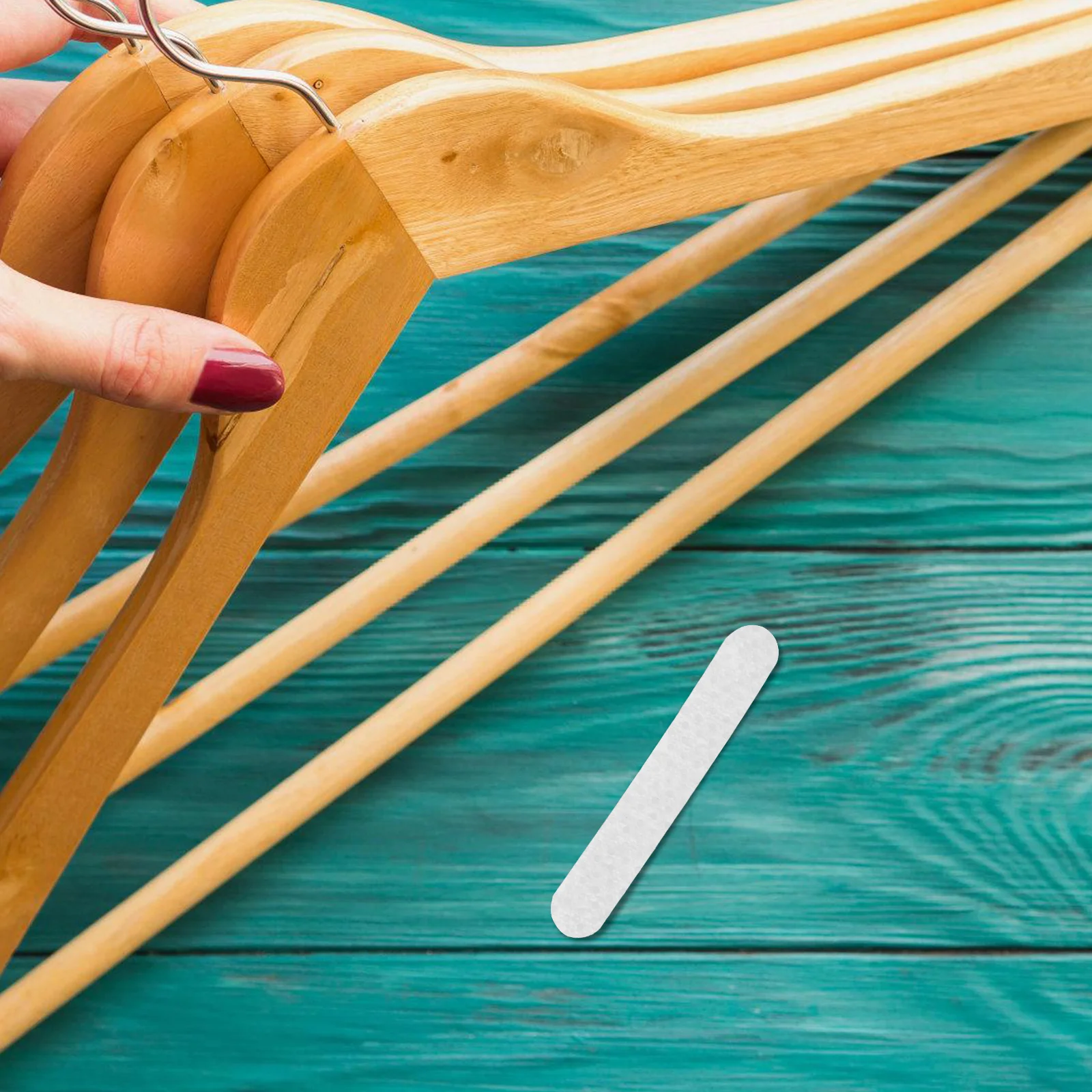 100Pcs Silicone Non-Slip Hanger Strips Adhesive Clothes Hanger Grips for Wood Plastic Hangers Anti-Skid Accessory
100Pcs Silicone Non-Slip Hanger Strips Adhesive Clothes Hanger Grips for Wood Plastic Hangers Anti-Skid Accessory
