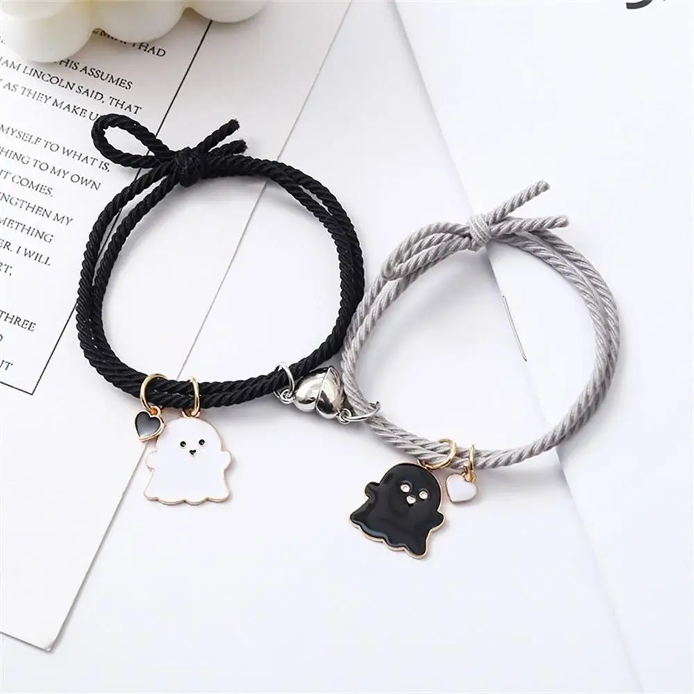 2Pcs/set Black White Ghost Couple Bracelets Holster Love Rope Bangle Jewelry for Men Women Couple Bracelets
2Pcs/set Black White Ghost Couple Bracelets Holster Love Rope Bangle Jewelry for Men Women Couple Bracelets