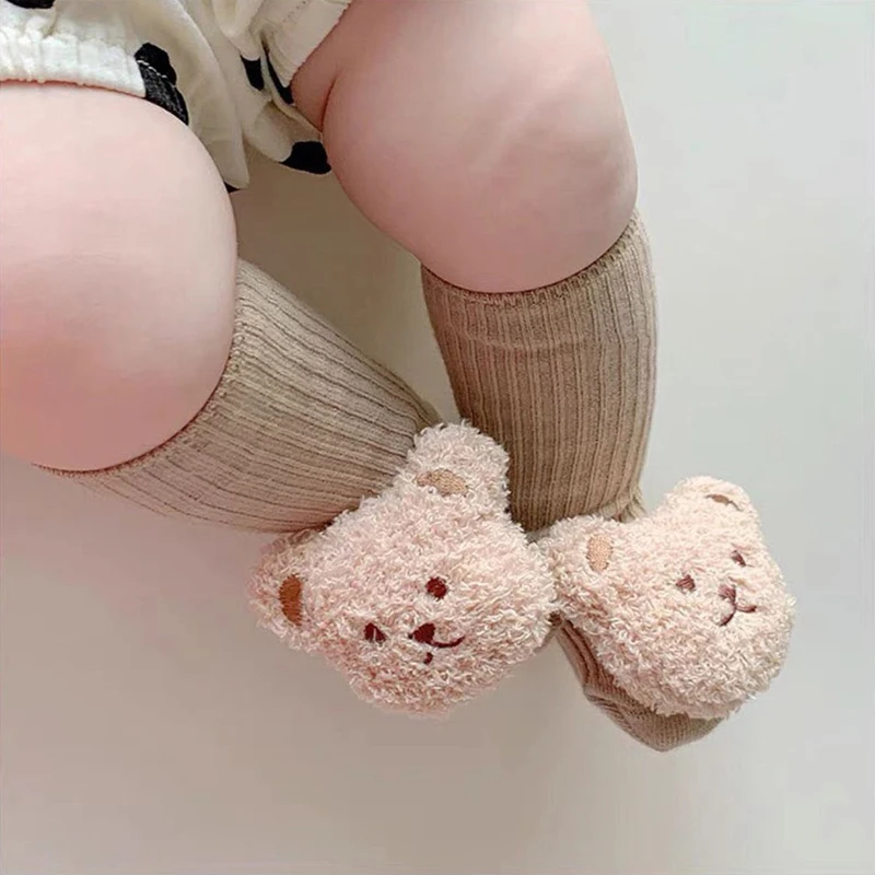 Зимние теплые детские носки средней длины, корейский мультяшный медведь для младенцев, мягкие детские носки для малышей
Зимние теплые детские носки средней длины, корейский мультяшный медведь для младенцев, мягкие детские носки для малышей