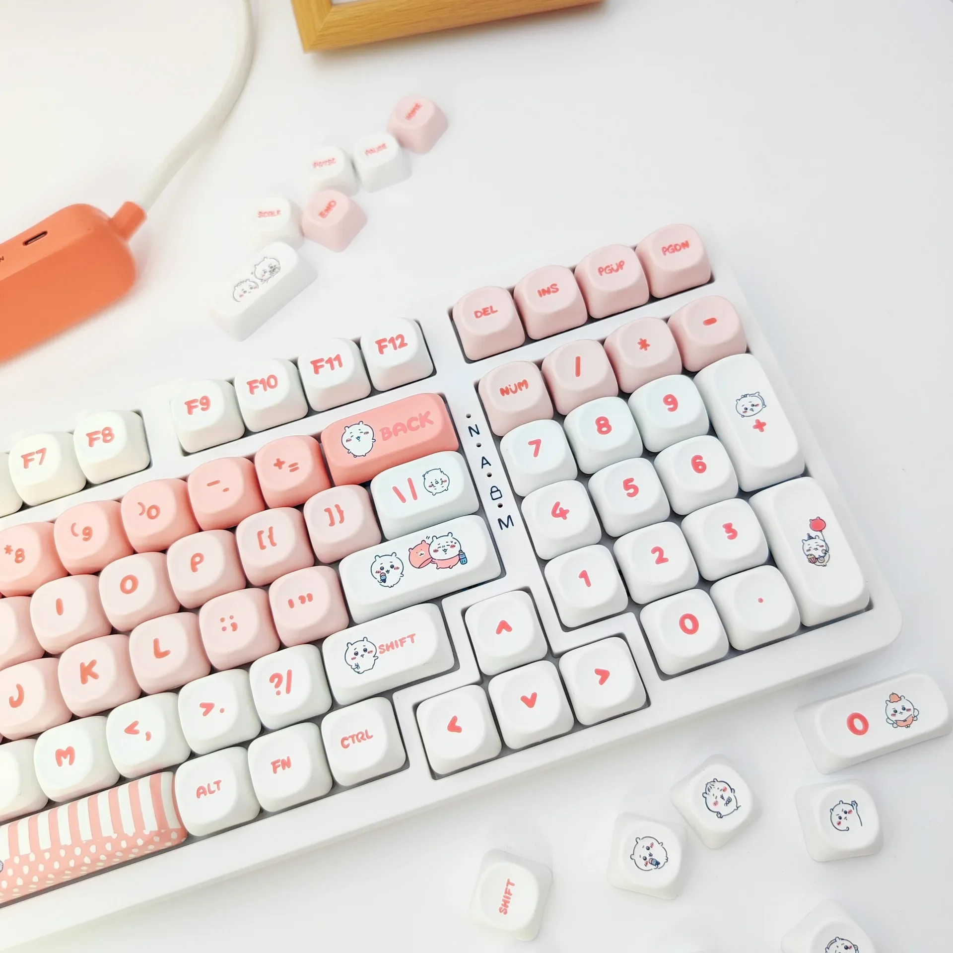 Class MOA keycaps cartoon sublimation PBT material unoiled personality cute mechanical keyboard keycaps jiika wow
Class MOA keycaps cartoon sublimation PBT material unoiled personality cute mechanical keyboard keycaps jiika wow