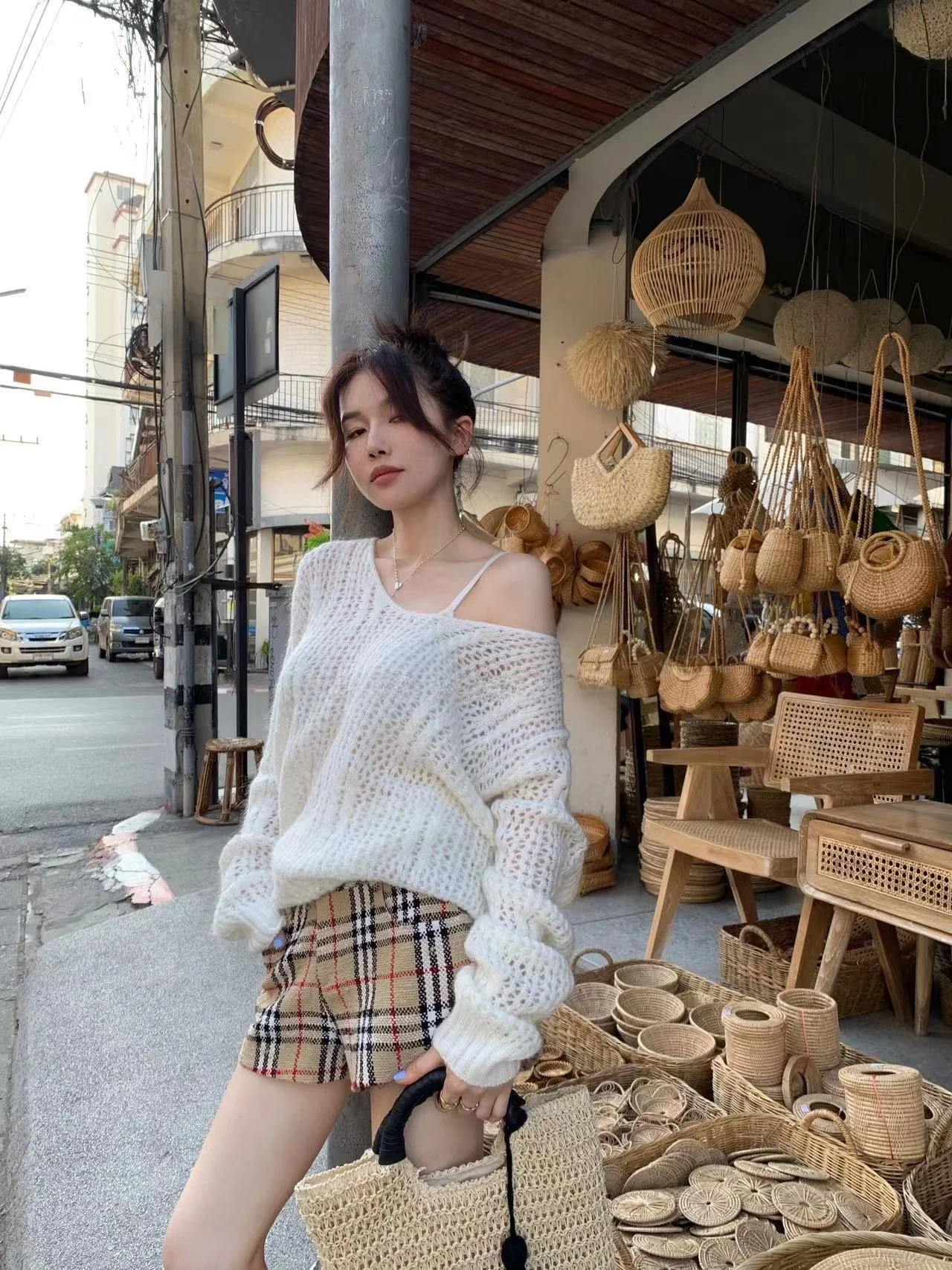 Ladies Casual Loose Knitted Sweater Hollow out Overhead Sle Autumn New Faion Lazy Trendy Top Versatile Polyester Fiber
Ladies Casual Loose Knitted Sweater Hollow out Overhead Sle Autumn New Faion Lazy Trendy Top Versatile Polyester Fiber