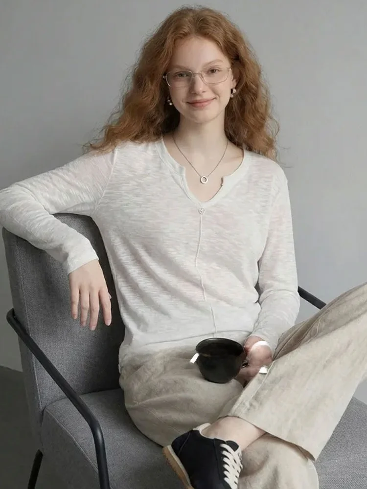 ZhuoZhi Spring 2026 V-Ne T-irt Casual mat Sle Sun Protection Loose Fit Long Sve Moisture ng Pure Color
ZhuoZhi Spring 2026 V-Ne T-irt Casual mat Sle Sun Protection Loose Fit Long Sve Moisture ng Pure Color