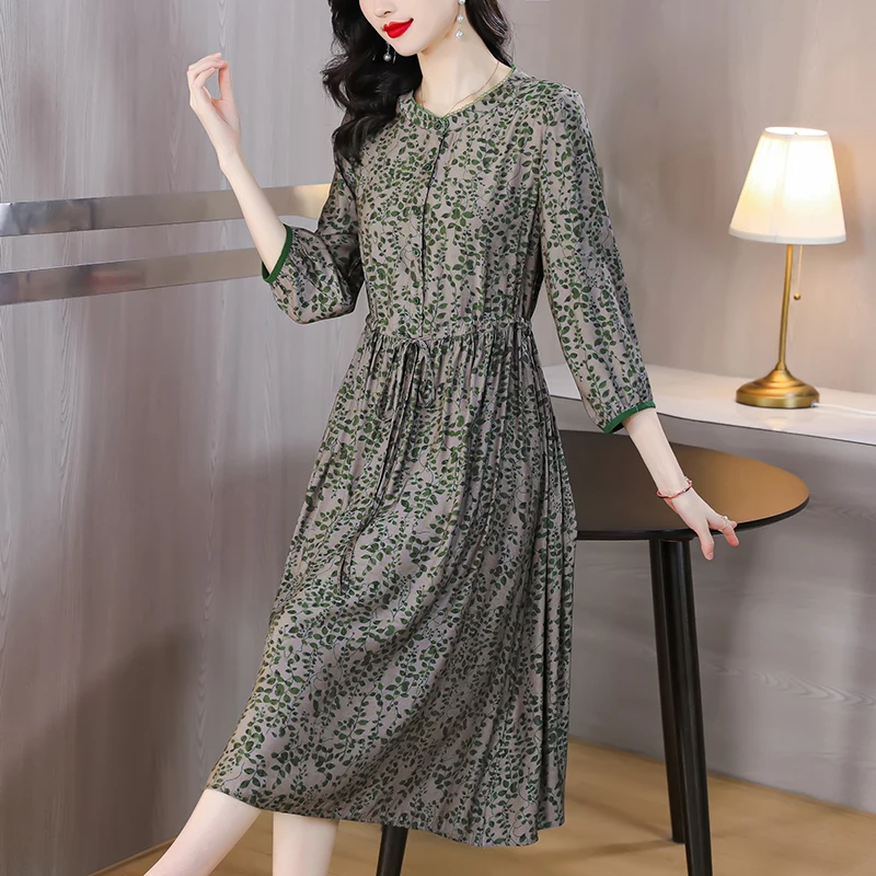2023 Autumn New Silk Flower Print Dress Women's Loose Size Bubble Sleeve Waistband Slim Retro Knee Length Dress Bohemian Robe
2023 Autumn New Silk Flower Print Dress Women's Loose Size Bubble Sleeve Waistband Slim Retro Knee Length Dress Bohemian Robe