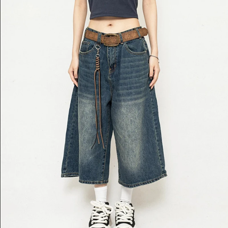 Y2K Street Vintage Drop Waist Slant Pocket Washed Cat Whisker Wide Leg Jorts Bermuda Denim Shorts
Y2K Street Vintage Drop Waist Slant Pocket Washed Cat Whisker Wide Leg Jorts Bermuda Denim Shorts