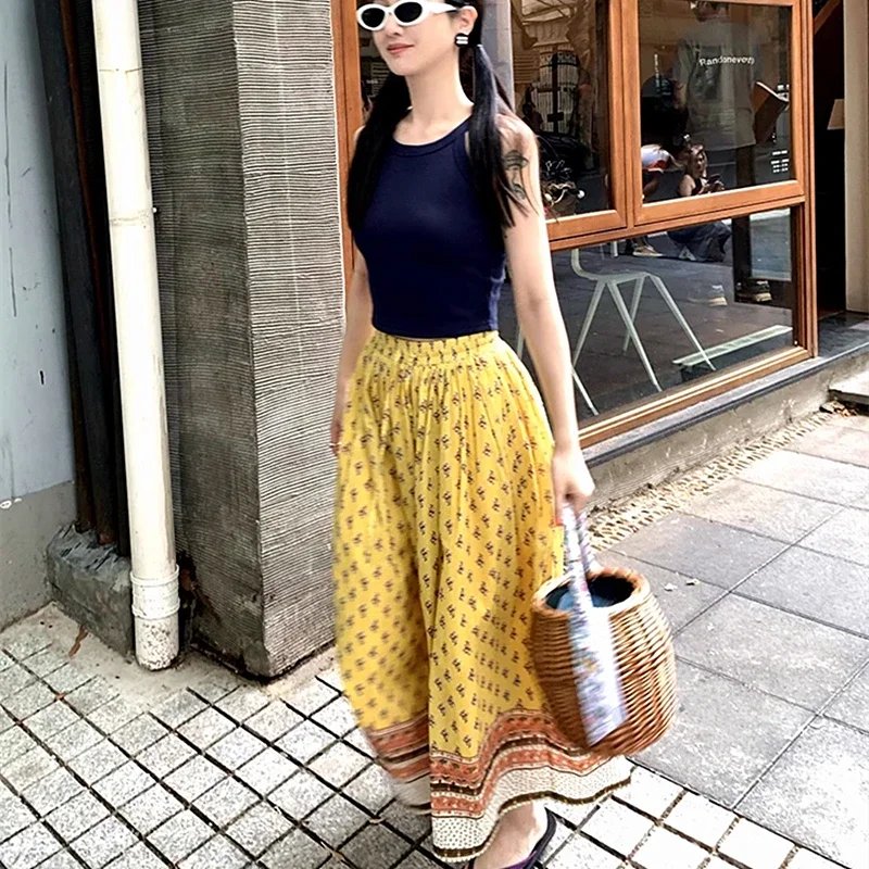 Vintage Yellow Flower Skirts Hippie Women Beach Bohomian Long Skirts A-line Loose Maxi Elastic Waist Skirt Lovely Pleated Skirt
Vintage Yellow Flower Skirts Hippie Women Beach Bohomian Long Skirts A-line Loose Maxi Elastic Waist Skirt Lovely Pleated Skirt