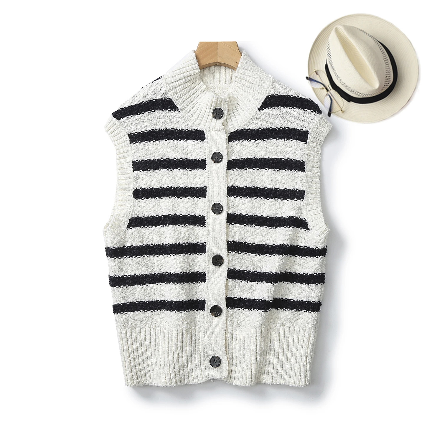 Ethereal MD 2024 new style of Ladies casual French slouchy black and white striped knit vest vest
Ethereal MD 2024 new style of Ladies casual French slouchy black and white striped knit vest vest