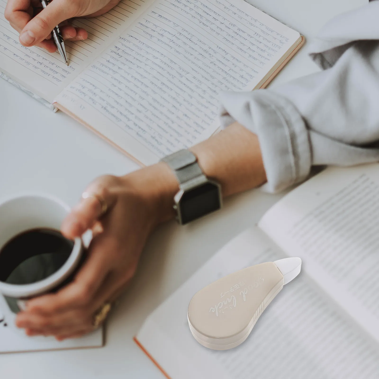 Набор из 6 корректирующих лент: портативные, гладкие, белые, для студентов, школы, офиса, учебы, эстетичные.
Набор из 6 корректирующих лент: портативные, гладкие, белые, для студентов, школы, офиса, учебы, эстетичные.