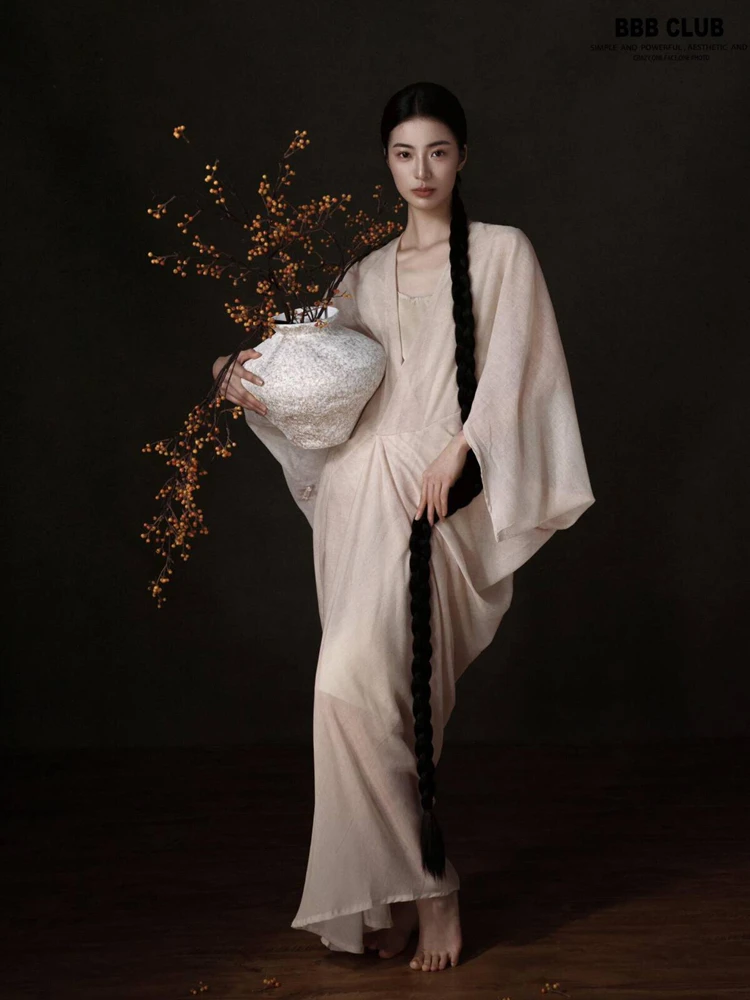 New Chinese Style Photography Clothing Women's Cold Atmosphere Sense National Style Dress Artistic Photo Shoot Outfit
New Chinese Style Photography Clothing Women's Cold Atmosphere Sense National Style Dress Artistic Photo Shoot Outfit