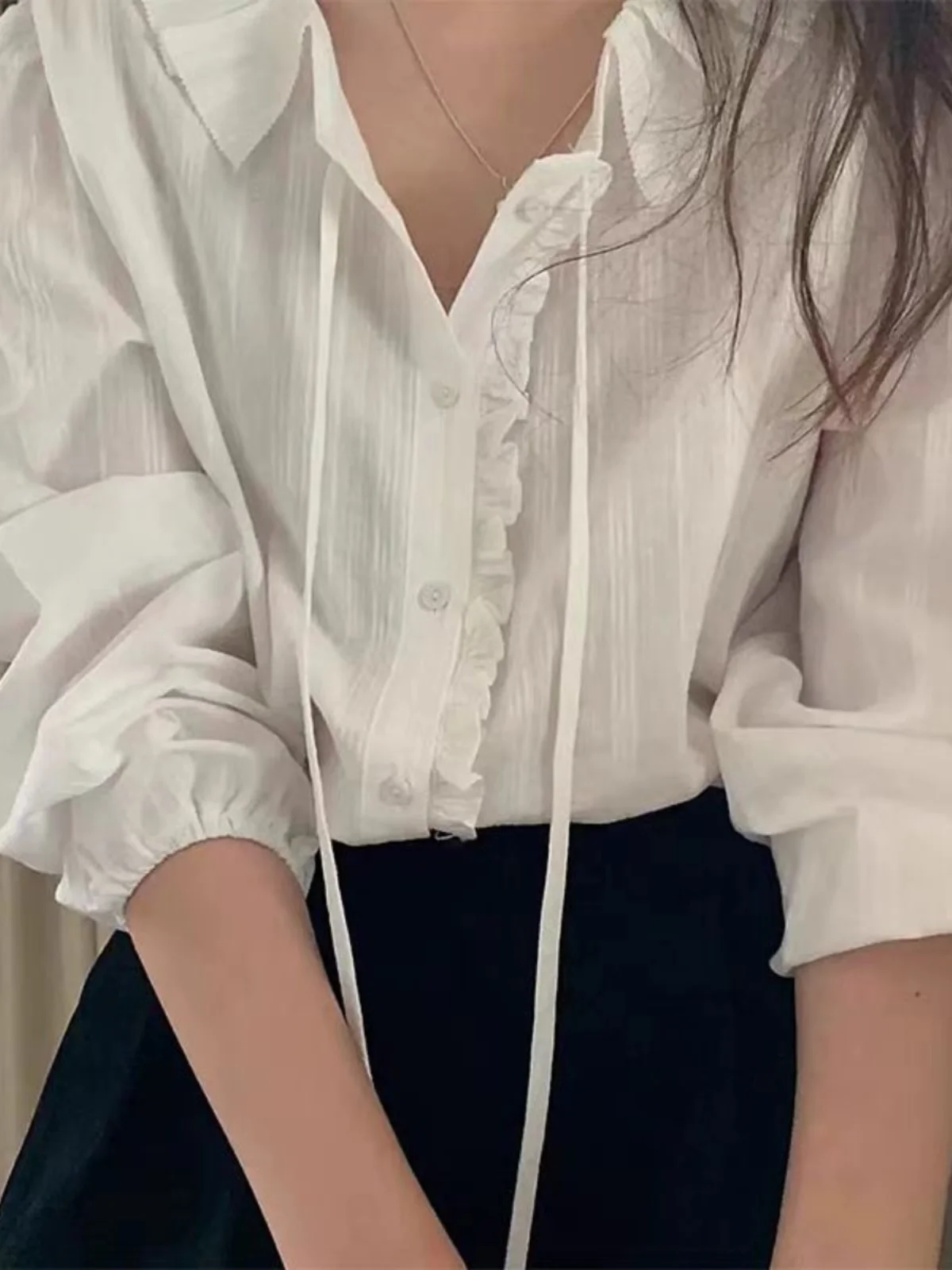 Sweet Bow Tie Collar Blouse Women's Chic Soft Stand Collar irt with Small Lace Trim Layered White Top Korean Sle Loose Fit
Sweet Bow Tie Collar Blouse Women's Chic Soft Stand Collar irt with Small Lace Trim Layered White Top Korean Sle Loose Fit