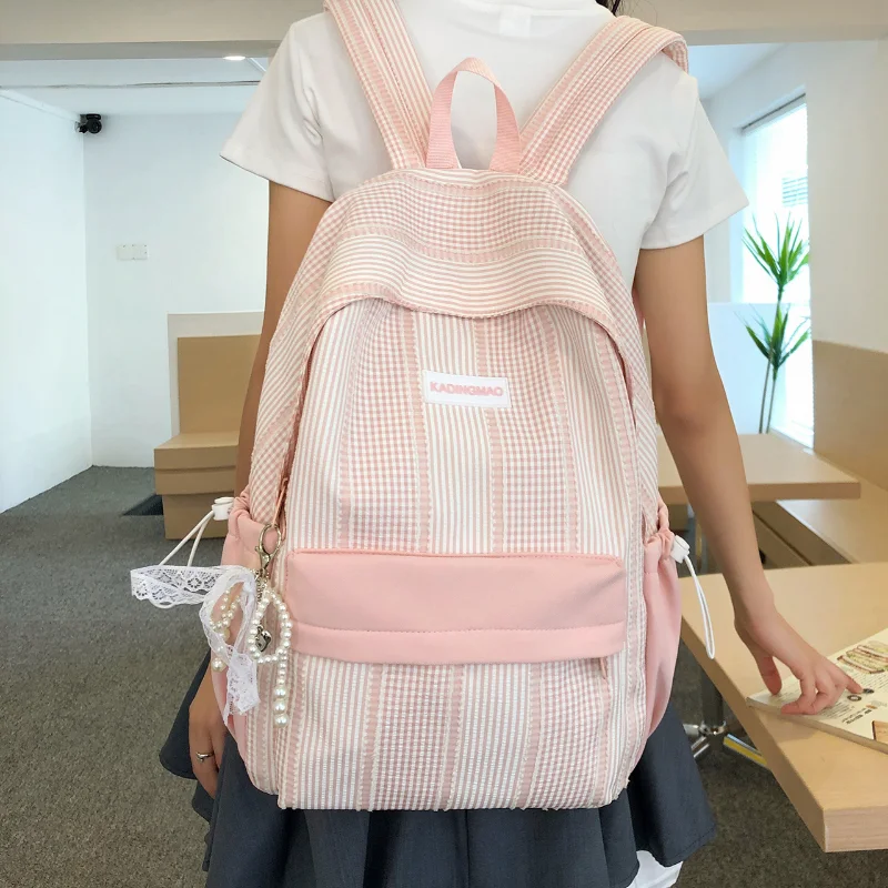Small Korean Style Plaid Women Backpack Female High School Student School Bag Large Capacity Versatile Backpack for Girls 2026
Small Korean Style Plaid Women Backpack Female High School Student School Bag Large Capacity Versatile Backpack for Girls 2026