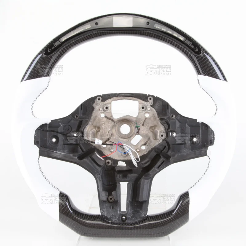 Suitable for BMW X3 leather LED carbon fiber car steering wheel modification multi-function assembly
Suitable for BMW X3 leather LED carbon fiber car steering wheel modification multi-function assembly
