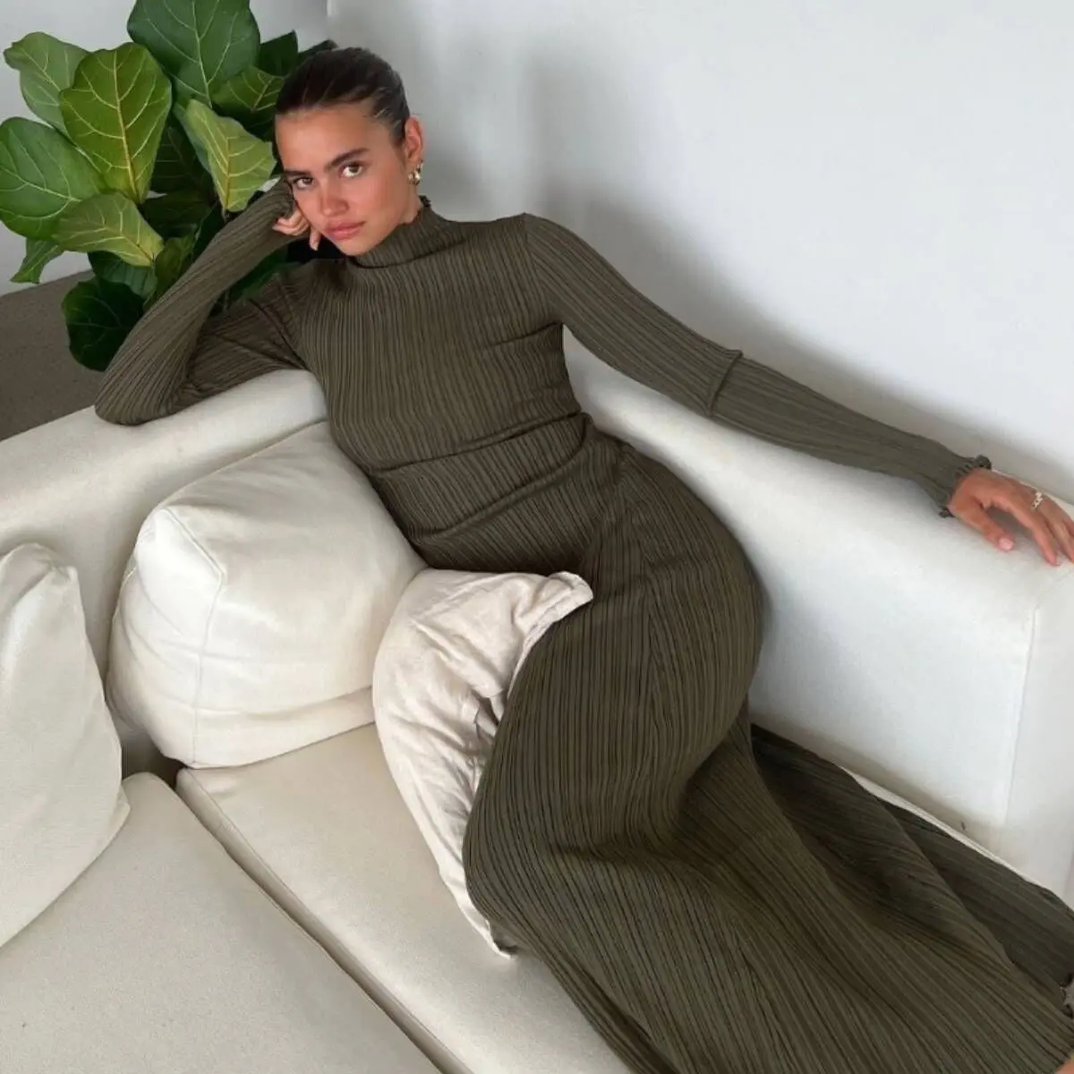 Knitted Maxi Evening Prom Dress Elegant Women Long Sleeve Slim Pleated Robe 2024 Spring Club Party Bodycon Long Dress Vestidos
Knitted Maxi Evening Prom Dress Elegant Women Long Sleeve Slim Pleated Robe 2024 Spring Club Party Bodycon Long Dress Vestidos