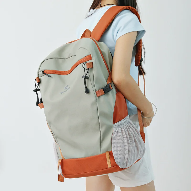 Double shoulder bag backpack large capacity lightweight school bag for college students casual outdoor hiking mountaineering bag
Double shoulder bag backpack large capacity lightweight school bag for college students casual outdoor hiking mountaineering bag