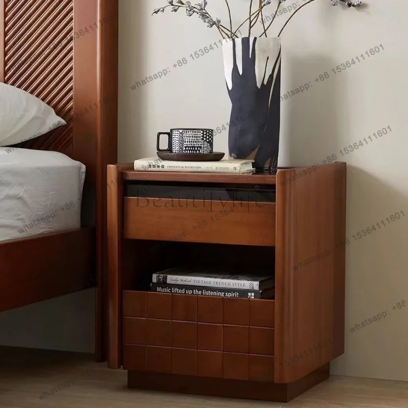 Retro light luxury solid wood bedside table household small bedroom storage locker
Retro light luxury solid wood bedside table household small bedroom storage locker