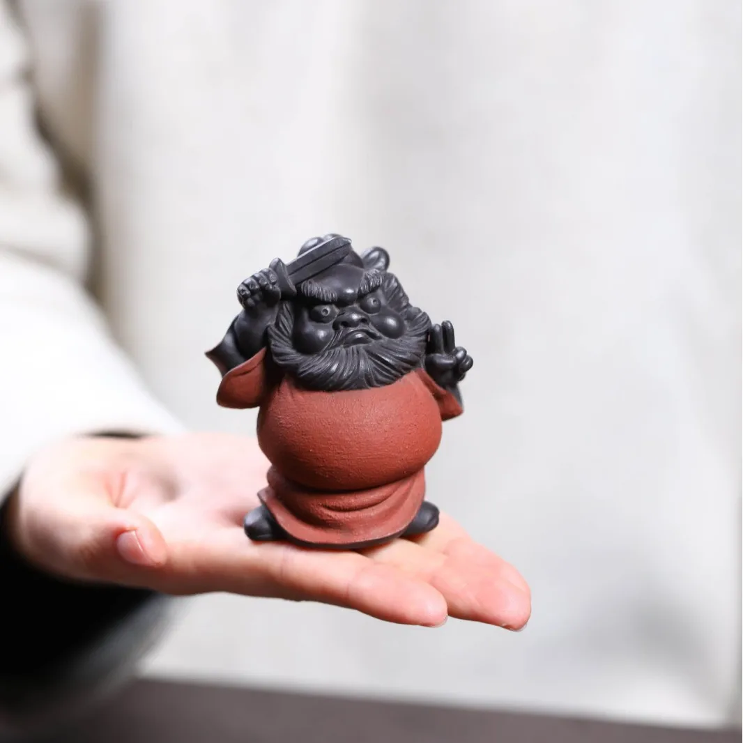 Yixing Zisha Zhongkui Pet Ornament For Home Ceremony, Tray Decoration, Zen-Style Tea Table Ornament, Masterpiece By A Renowned
Yixing Zisha Zhongkui Pet Ornament For Home Ceremony, Tray Decoration, Zen-Style Tea Table Ornament, Masterpiece By A Renowned