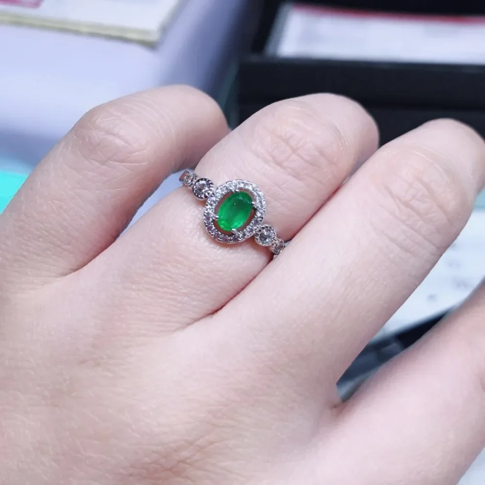 Natural Emerald 4mm*6mm Ring, 925 Sterling Silver, Women's High-end Colorful Jewelry
Natural Emerald 4mm*6mm Ring, 925 Sterling Silver, Women's High-end Colorful Jewelry