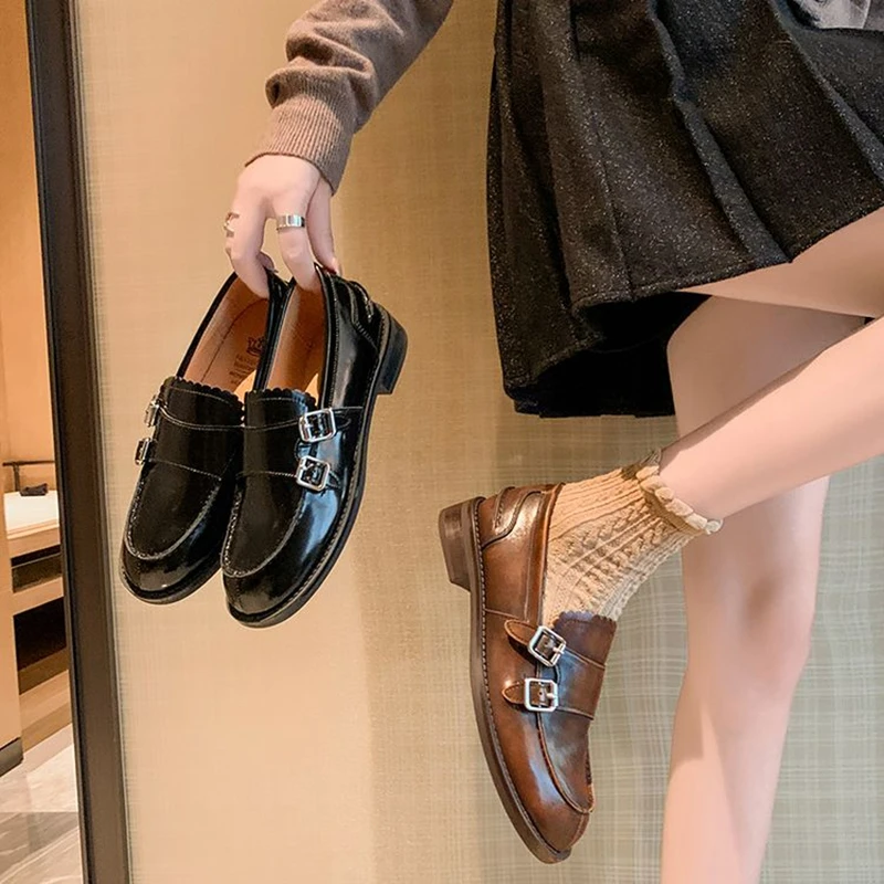 Women's new leather cowhide round toe mid heel metal belt buckle college style single shoe retro casual shoes 
Women's new leather cowhide round toe mid heel metal belt buckle college style single shoe retro casual shoes