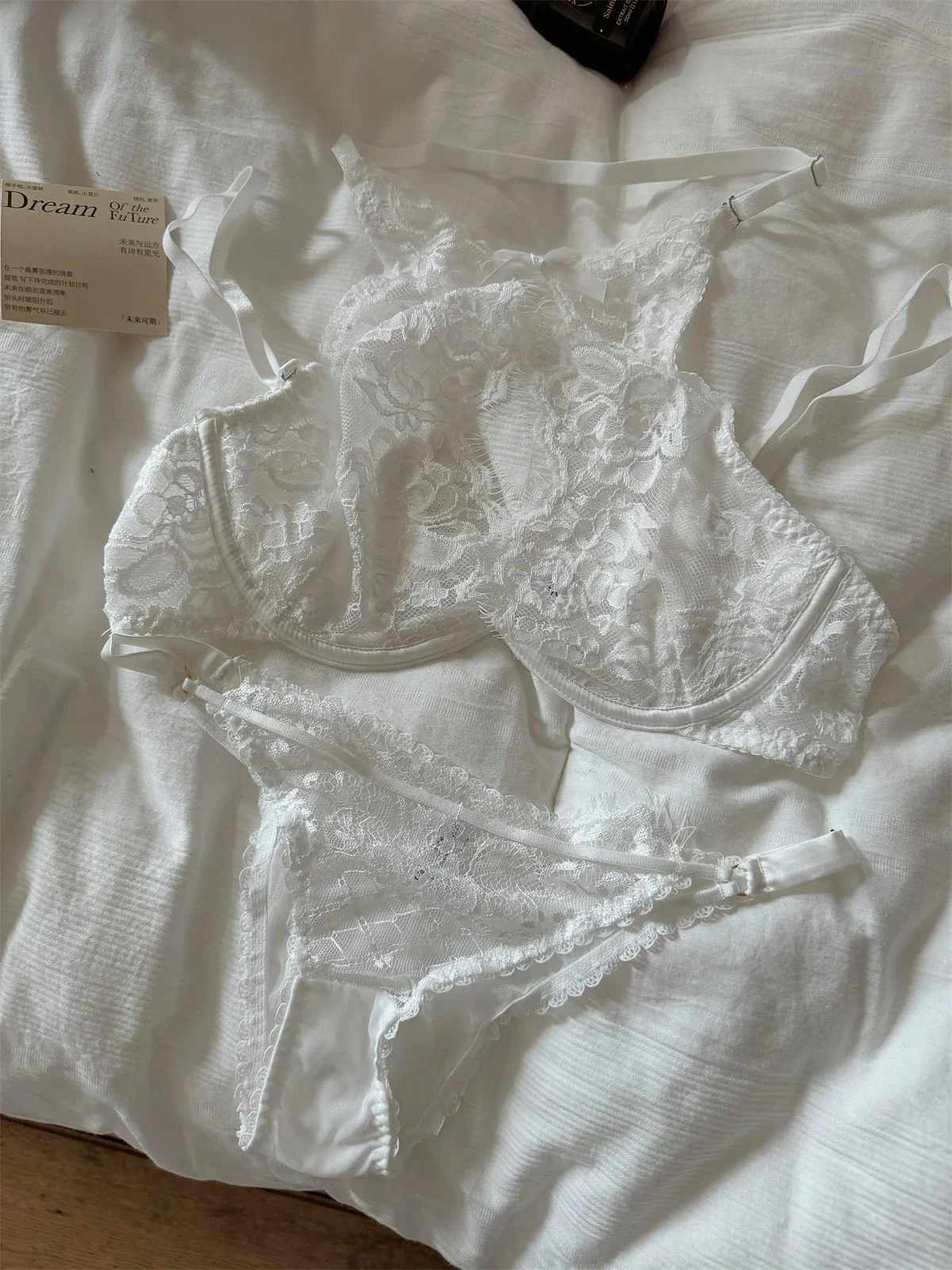 Нишевое нижнее белье, сексуальное кружевное тонкое женское нижнее белье с эффектом пуш-ап, комплект нижнего белья с вышивкой, кружевное нижнее белье, сексуальный бюстгальтер
Нишевое нижнее белье, сексуальное кружевное тонкое женское нижнее белье с эффектом пуш-ап, комплект нижнего белья с вышивкой, кружевное нижнее белье, сексуальный бюстгальтер