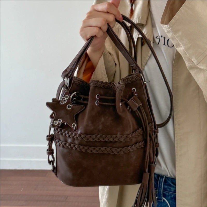 Рюкзак в корейском стиле в стиле ретро — Новое поступление 2023 года, модная женская сумка-мешок, минималистичная сумка на одно плечо, повседневная сумка через плечо 
Рюкзак в корейском стиле в стиле ретро — Новое поступление 2023 года, модная женская сумка-мешок, минималистичная сумка на одно плечо, повседневная сумка через плечо