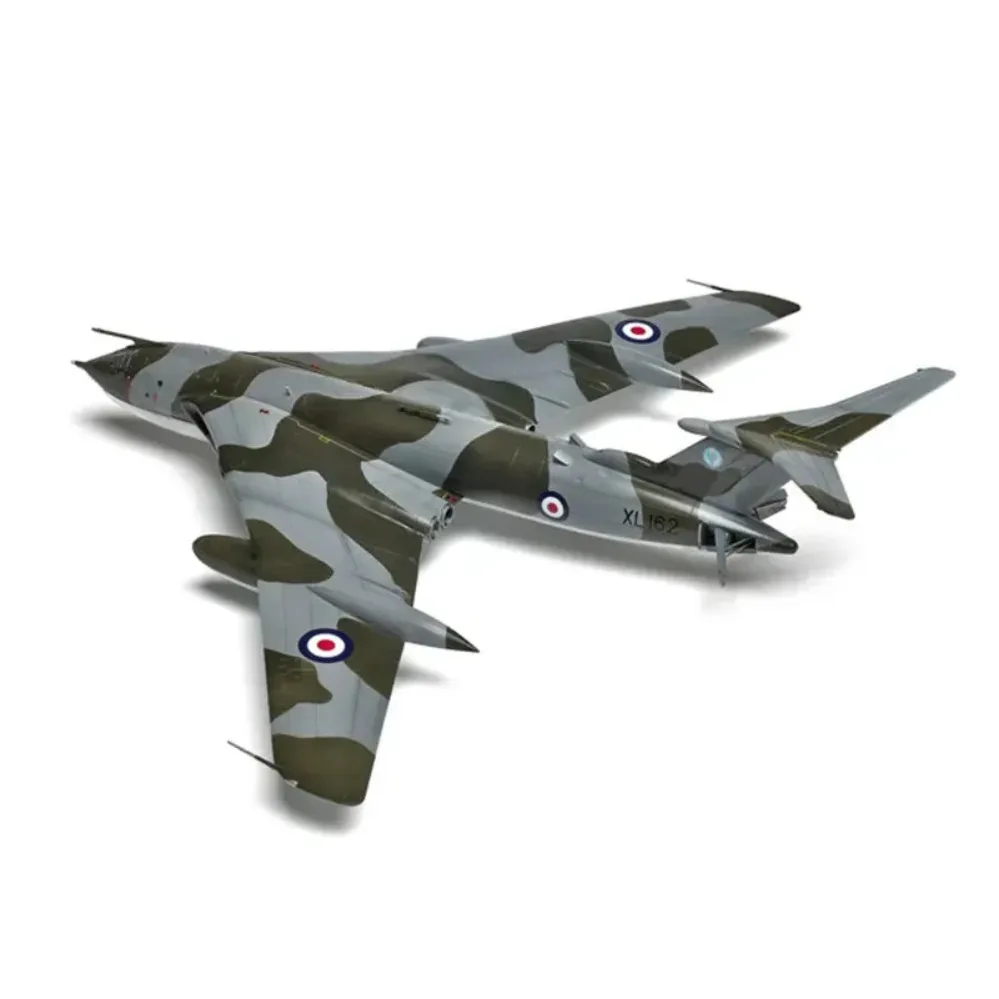 G.W.H L1004 British Royal Air Force winner B .2 strategic bomber Scale 1:144 Attack Aircraft Model 
G.W.H L1004 British Royal Air Force winner B .2 strategic bomber Scale 1:144 Attack Aircraft Model