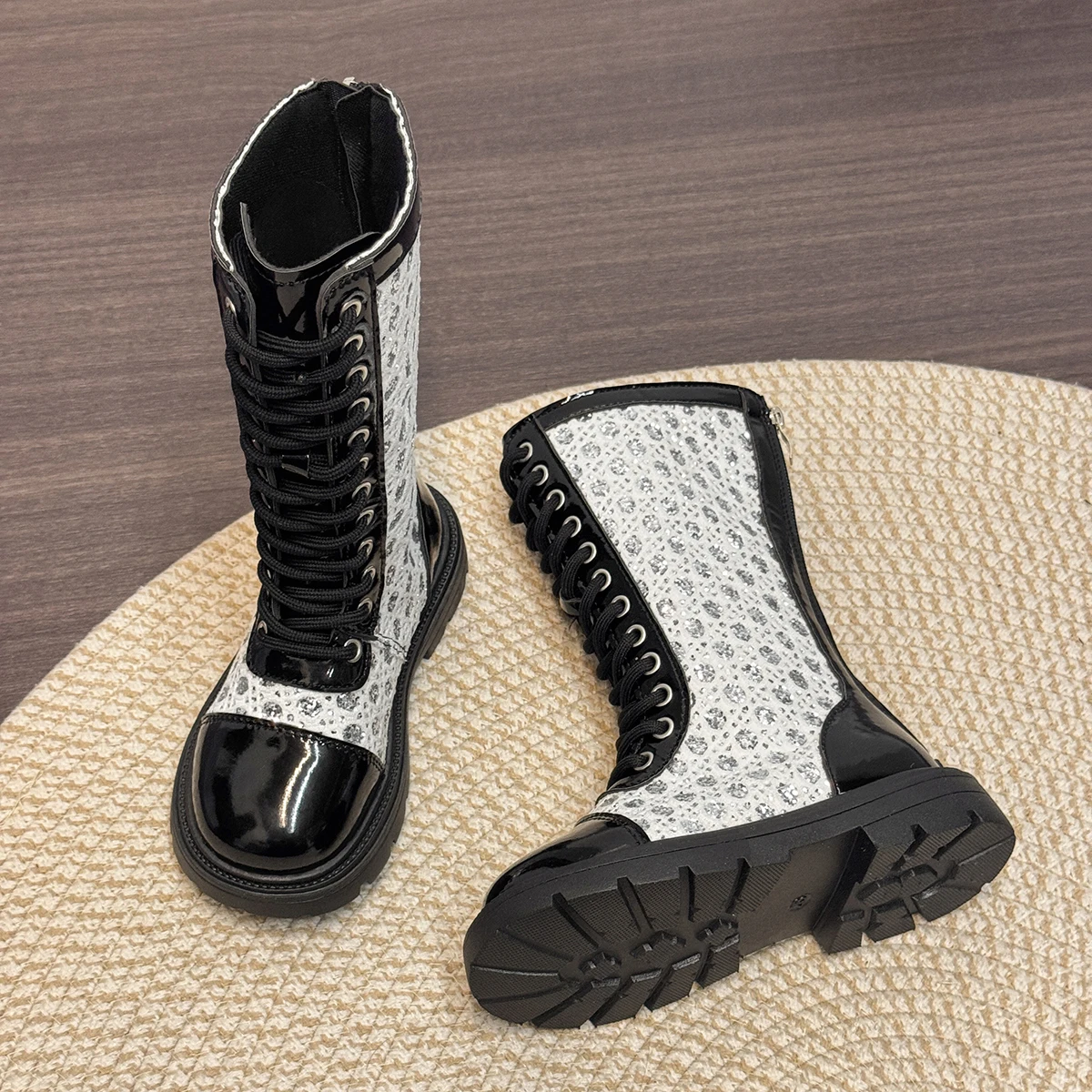 Kids Mid-calf Boots for Girls 2025 New Autumn Kids Breathable Lining Boots Non-slip K-pop Style Kid School Shoes for Girls Boots
Kids Mid-calf Boots for Girls 2025 New Autumn Kids Breathable Lining Boots Non-slip K-pop Style Kid School Shoes for Girls Boots