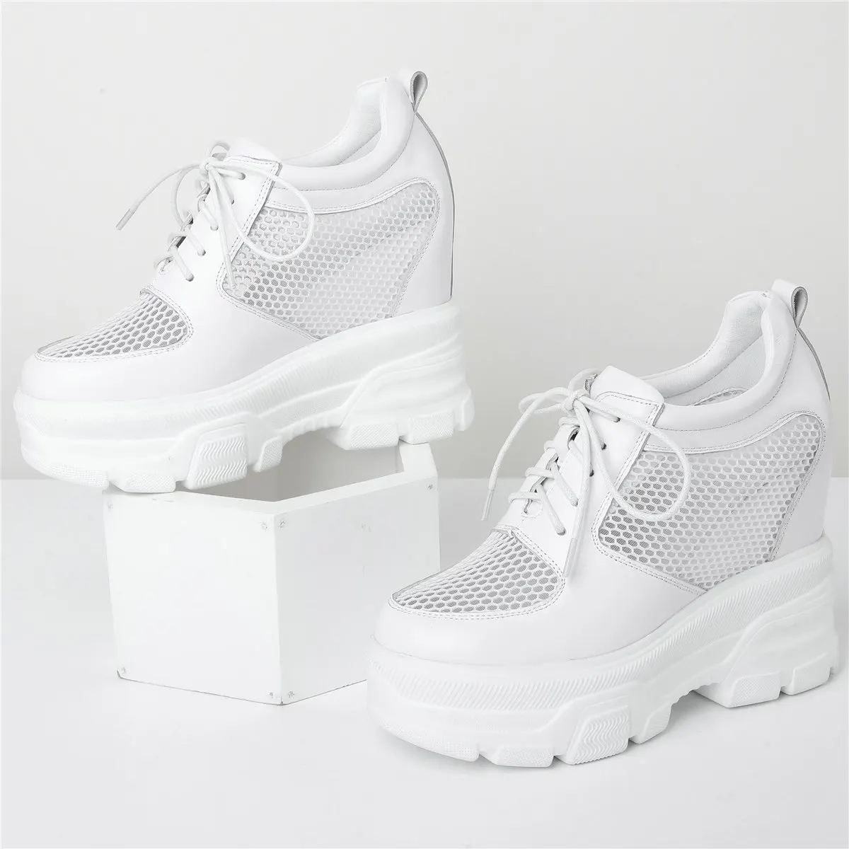 Summer Fashion Sneakers Women Hollow Genuine Leather High Heel Gladiator Sandals Female Round Toe Platform Pumps Casual Shoes
Summer Fashion Sneakers Women Hollow Genuine Leather High Heel Gladiator Sandals Female Round Toe Platform Pumps Casual Shoes