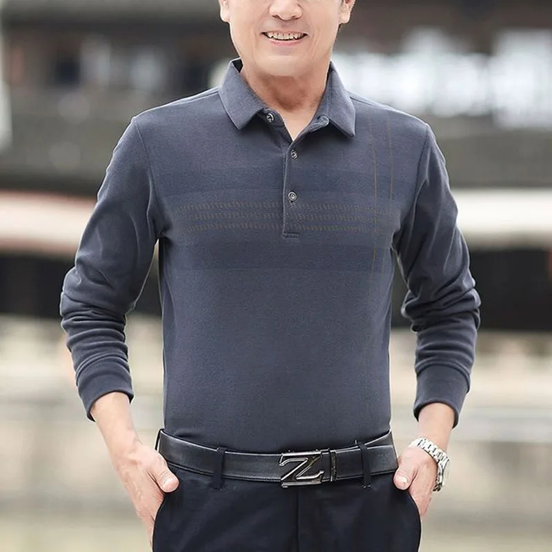 New Autumn/Winter Fashion Trend Solid Color Striped Polo Collar Button Panel Long Sleeve Simple Loose Middle and Old Age Top
New Autumn/Winter Fashion Trend Solid Color Striped Polo Collar Button Panel Long Sleeve Simple Loose Middle and Old Age Top