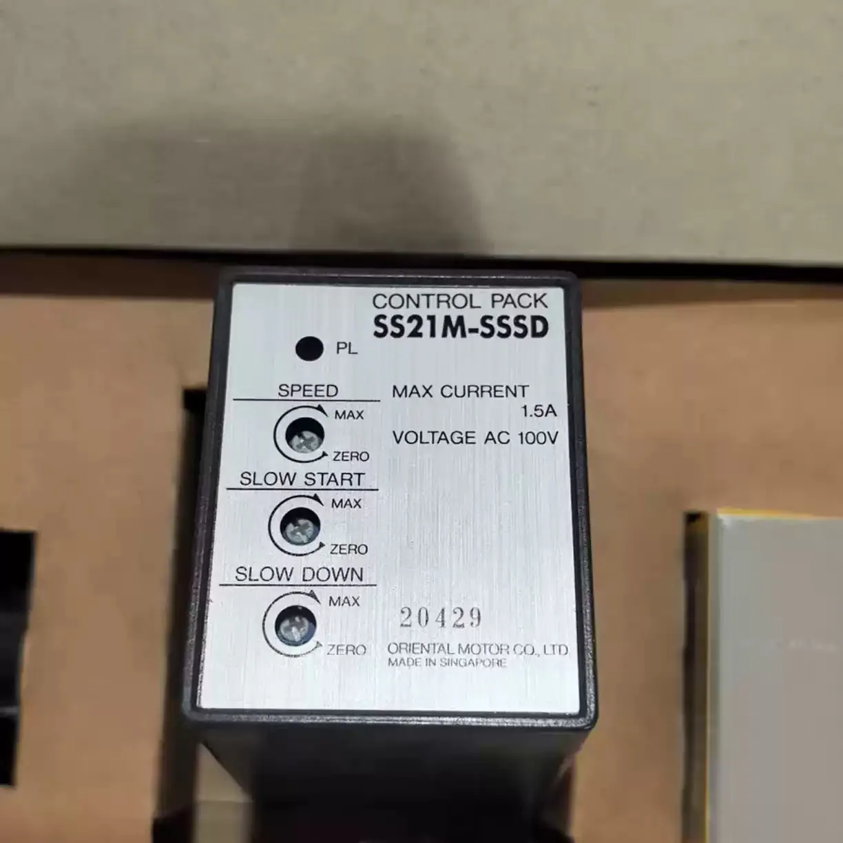 1PCS SS21M-SSSD NEW 100% Quality Assurance
1PCS SS21M-SSSD NEW 100% Quality Assurance