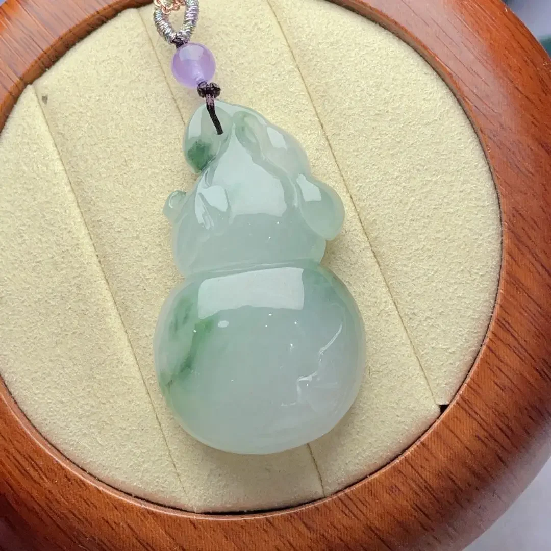 Мьянманский жадеит, новый натуральный восковой ледяной тыквенный нефритовый кулон для подарка на день рождения мой жены
Мьянманский жадеит, новый натуральный восковой ледяной тыквенный нефритовый кулон для подарка на день рождения мой жены