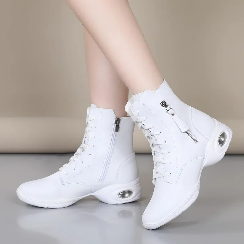 New dance boots women's jazz modern dance shoes outdoor women's square dance shoes white black sports boots size 34-42
New dance boots women's jazz modern dance shoes outdoor women's square dance shoes white black sports boots size 34-42