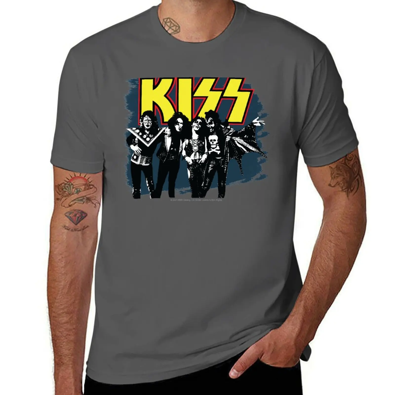 KISS 74 Central Park Stroll T-Shirt Essential Solid Color T-Shirt
KISS 74 Central Park Stroll T-Shirt Essential Solid Color T-Shirt