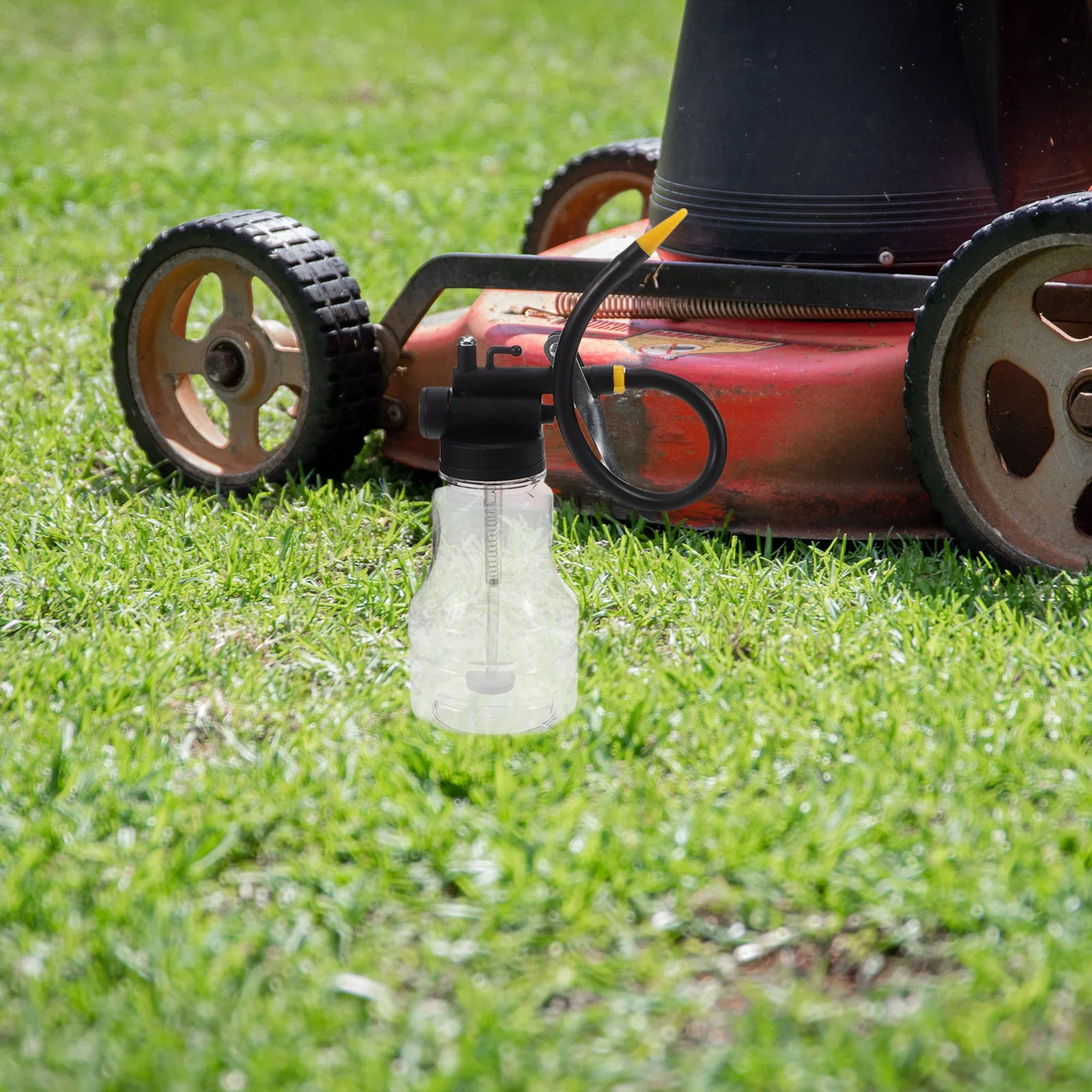 250Ml Transparent High-Pressure Oil Can Pump Oiler Bendable Nozzle Lubrication Liquid Handling Automotive Household Use Fuel Can
250Ml Transparent High-Pressure Oil Can Pump Oiler Bendable Nozzle Lubrication Liquid Handling Automotive Household Use Fuel Can