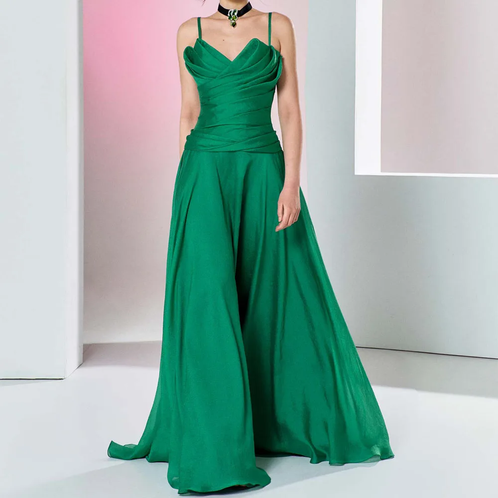 Customized Green Spaghetti Strap Prom Dress for Women Draped V Neck A Line Wedding Guest Dresss Flowy Crepe Maxi Dress
Customized Green Spaghetti Strap Prom Dress for Women Draped V Neck A Line Wedding Guest Dresss Flowy Crepe Maxi Dress