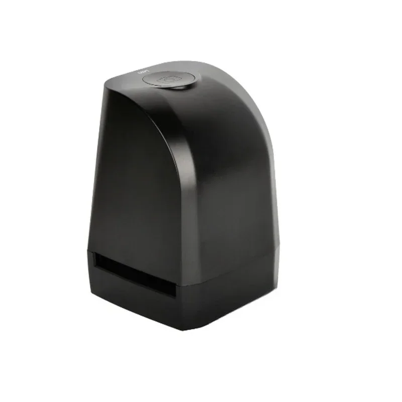 8 million pixel film scanner with support for 135mm/35mm film 
8 million pixel film scanner with support for 135mm/35mm film