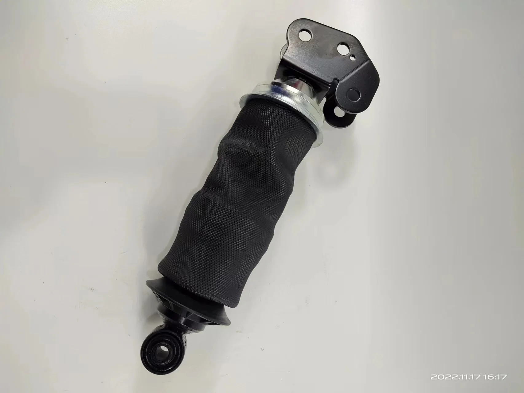CAB SHOCK ABSORBER AIR SPRING SUSPENSION 5010615879 FOR RENAULT PREMIUM AND PREMIUM 2
CAB SHOCK ABSORBER AIR SPRING SUSPENSION 5010615879 FOR RENAULT PREMIUM AND PREMIUM 2