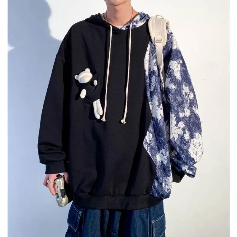 Fashion Streetwear Bear Doll Hoodie Male Spring Autumn Design Sense Niche Splicing Color Hoodie Large Size Loose American Coat
Fashion Streetwear Bear Doll Hoodie Male Spring Autumn Design Sense Niche Splicing Color Hoodie Large Size Loose American Coat
