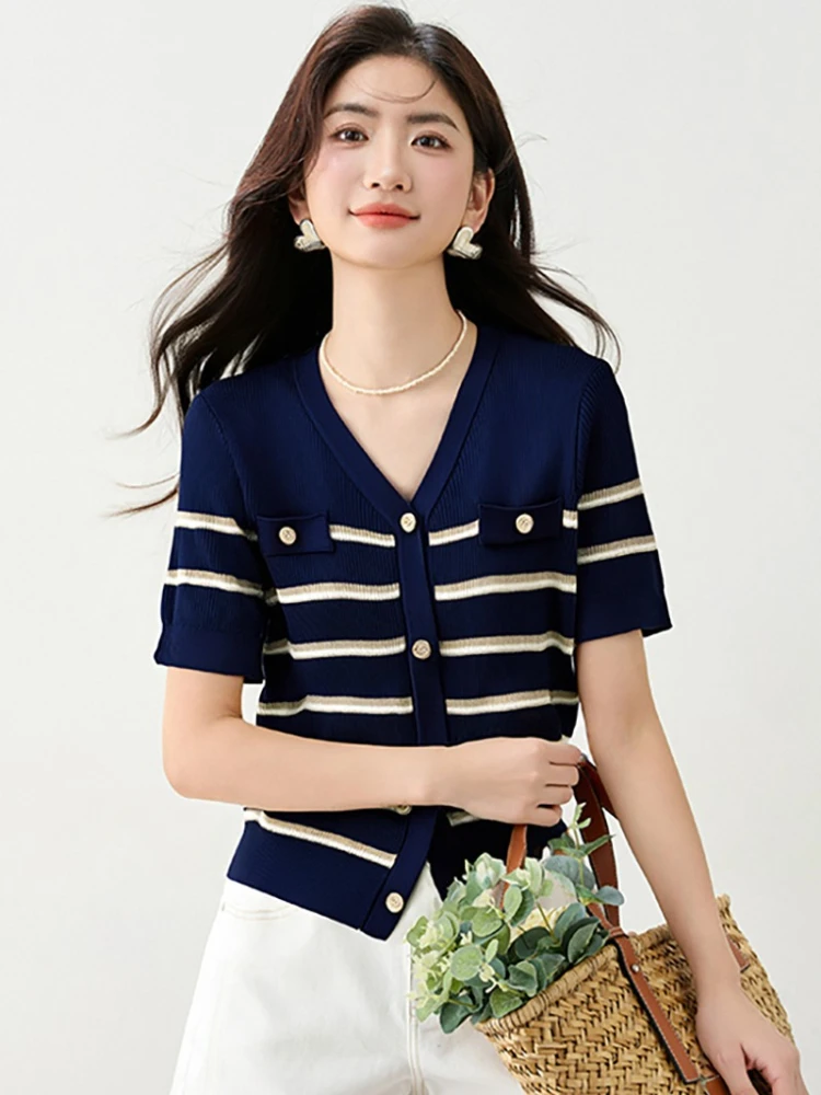 Elegant V-neck Ice Silk Striped Short Sleeve Knitted Cardigan T-shirt Women 2025 Summer Korean Style Slim Fit Knitwear Tops Tees
Elegant V-neck Ice Silk Striped Short Sleeve Knitted Cardigan T-shirt Women 2025 Summer Korean Style Slim Fit Knitwear Tops Tees