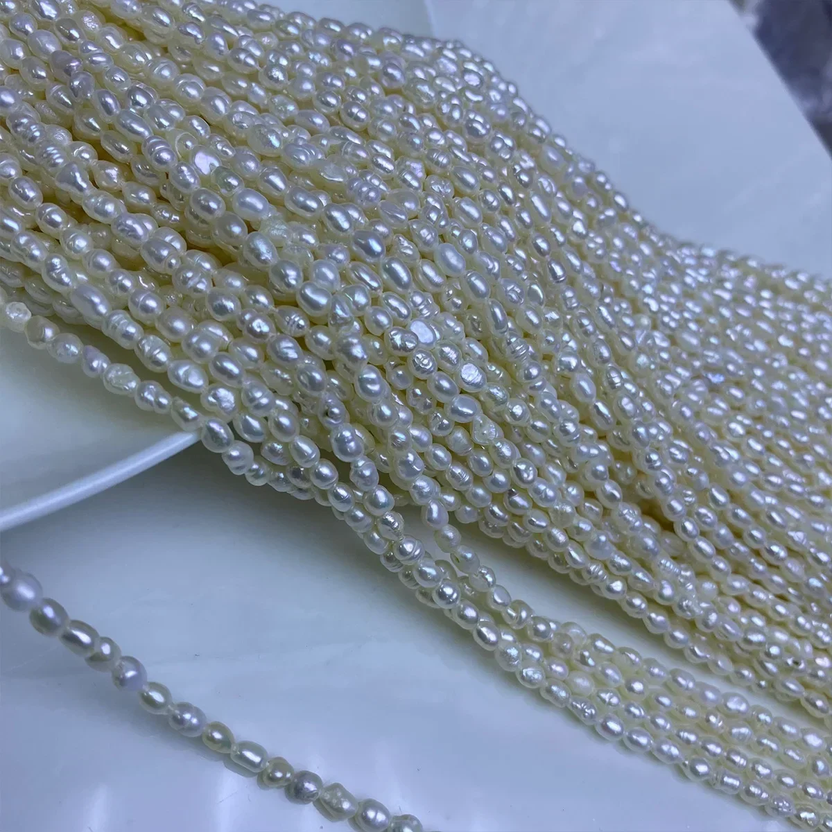 3-4mm AA Brilliant Threaded Rice Bead Natural Freshwater Real Pearl Seedless DIY Necklace Bracelets Loose Jewelry Making 35cm
3-4mm AA Brilliant Threaded Rice Bead Natural Freshwater Real Pearl Seedless DIY Necklace Bracelets Loose Jewelry Making 35cm
