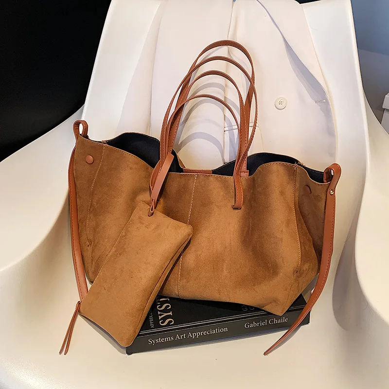 Fashion Brand Retro Suede Tote Bag For Women French Niche Design Wings Handbag Large Capacity Korean Chic Underarm Shoulder Bag
Fashion Brand Retro Suede Tote Bag For Women French Niche Design Wings Handbag Large Capacity Korean Chic Underarm Shoulder Bag