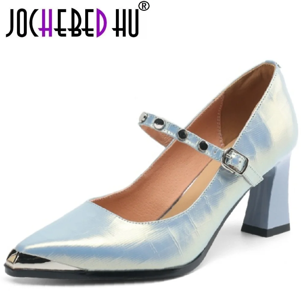 【JOCHEBED HU】Женские туфли-лодочки на толстом высоком каблуке, весна-лето, туфли Мэри Джейн из натуральной кожи, элегантные офисные женские туфли с пряжкой и ремешком, размеры 34–42
【JOCHEBED HU】Женские туфли-лодочки на толстом высоком каблуке, весна-лето, туфли Мэри Джейн из натуральной кожи, элегантные офисные женские туфли с пряжкой и ремешком, размеры 34–42